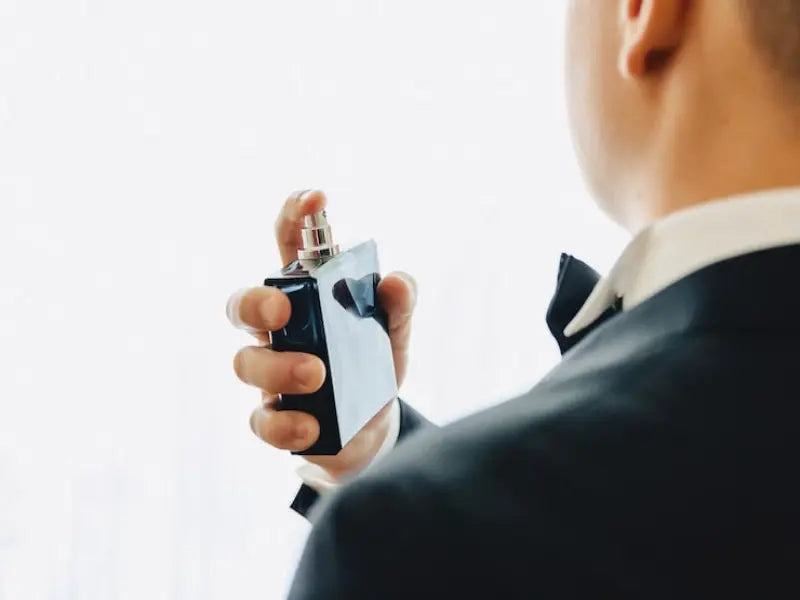 How to Layer Fragrances Without Them Clashing